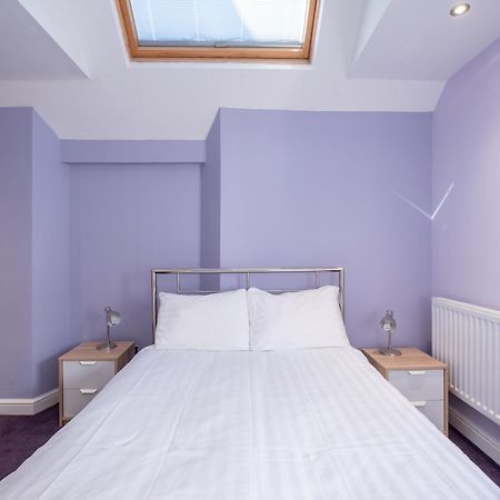 Tenby Town Centre Romantic Retreat Apartment For 2 Экстерьер фото