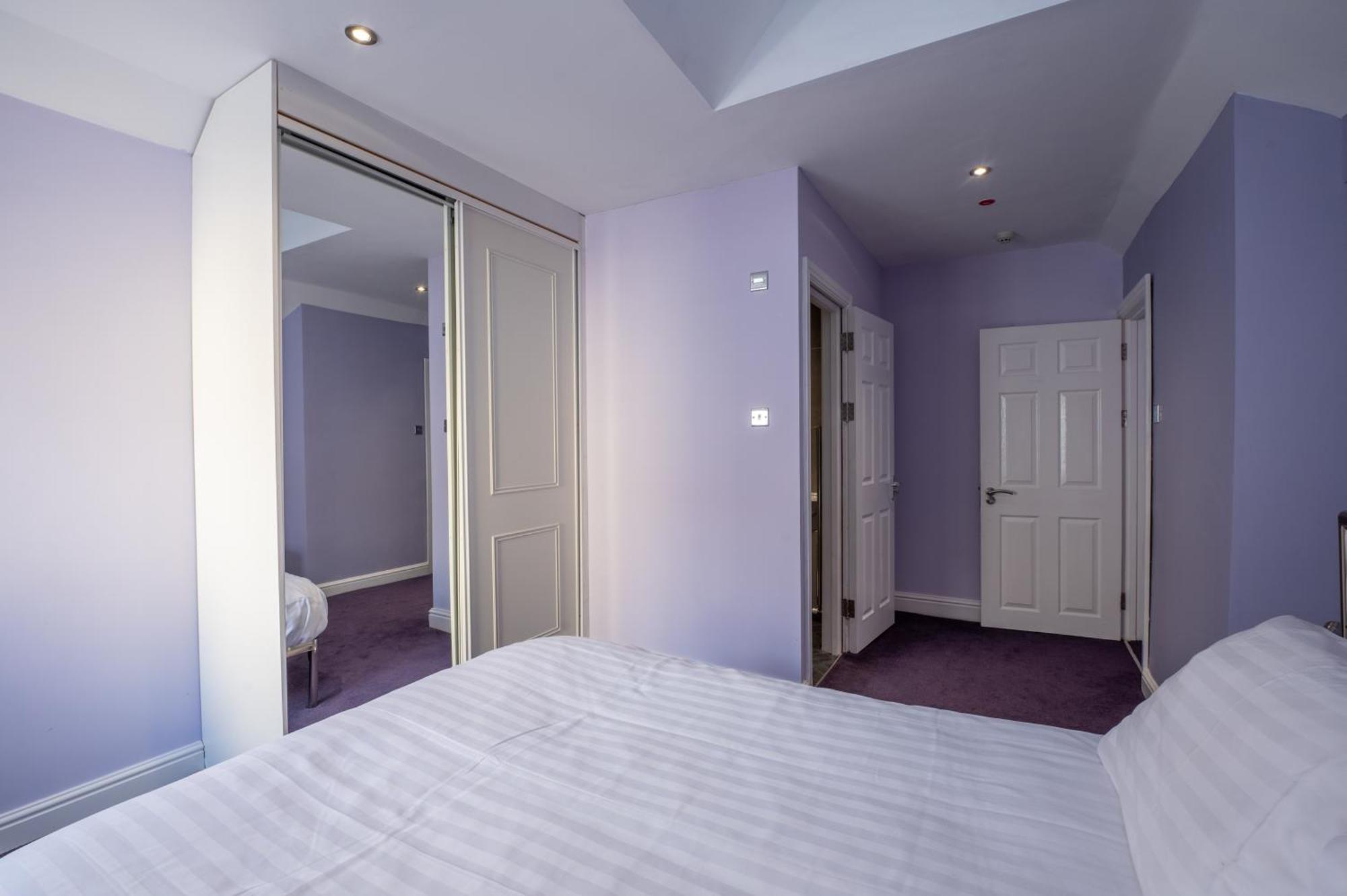 Tenby Town Centre Romantic Retreat Apartment For 2 Экстерьер фото