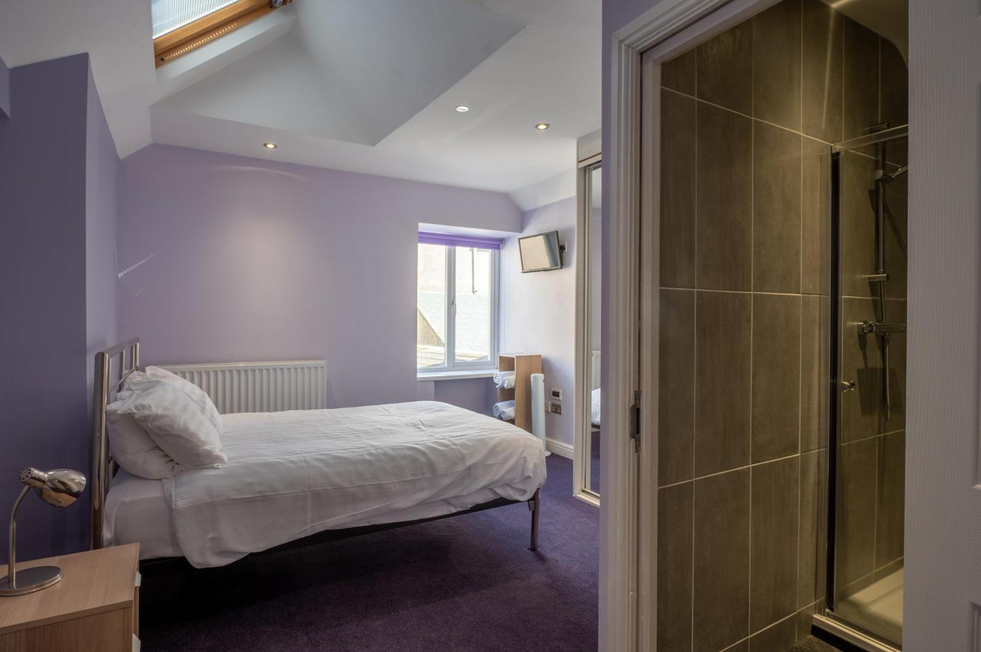 Tenby Town Centre Romantic Retreat Apartment For 2 Экстерьер фото