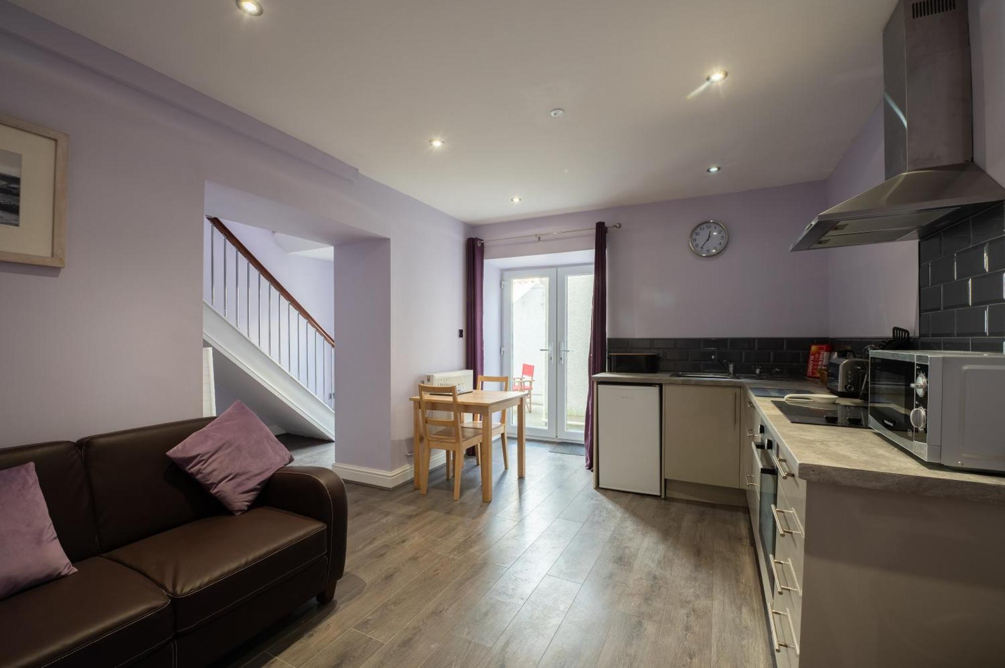 Tenby Town Centre Romantic Retreat Apartment For 2 Экстерьер фото